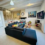 Cocon St Hilaire, Maison Familiale Au Coeur De