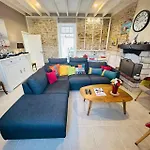 Cocon St Hilaire, Maison Familiale Au Coeur De 4*
