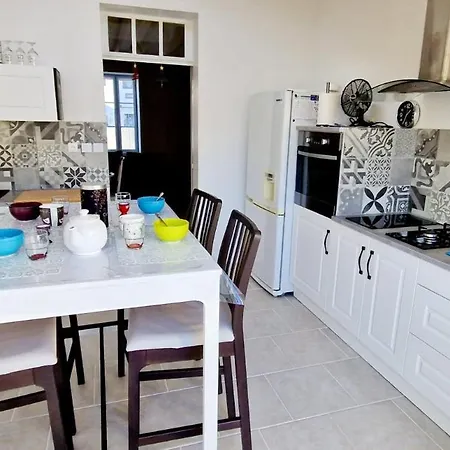 Affittacamere Cocon St Hilaire, Maison Familiale Au Coeur De Talmont-Saint-Hilaire