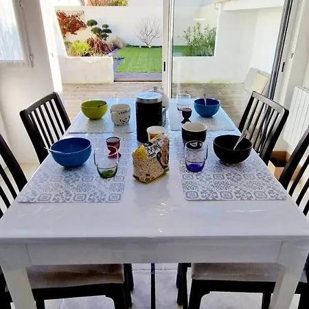 Cocon St Hilaire, Maison Familiale Au Coeur De