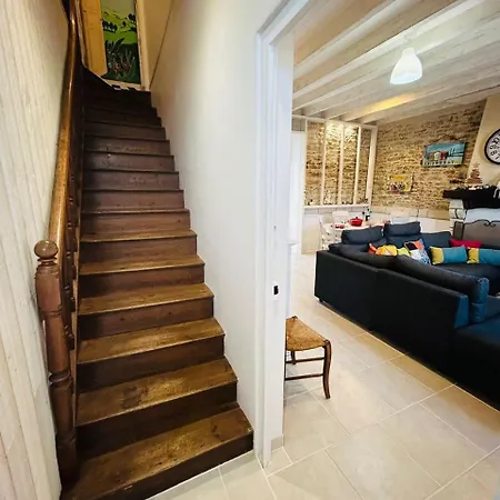 Cocon St Hilaire, Maison Familiale Au Coeur De 4*