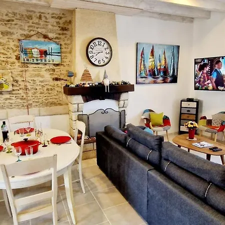 Gasthof Cocon St Hilaire, Maison Familiale Au Coeur De Talmont-Saint-Hilaire